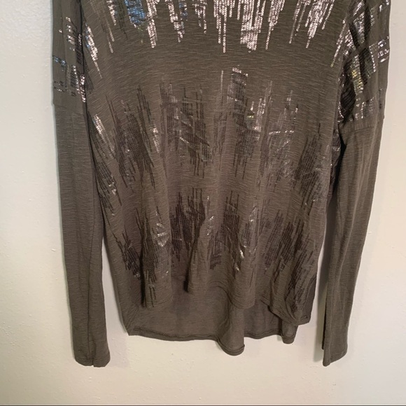 XXI Forever 21 Long Sleeve Top Olive Green Sequins - Picture 3 of 9
